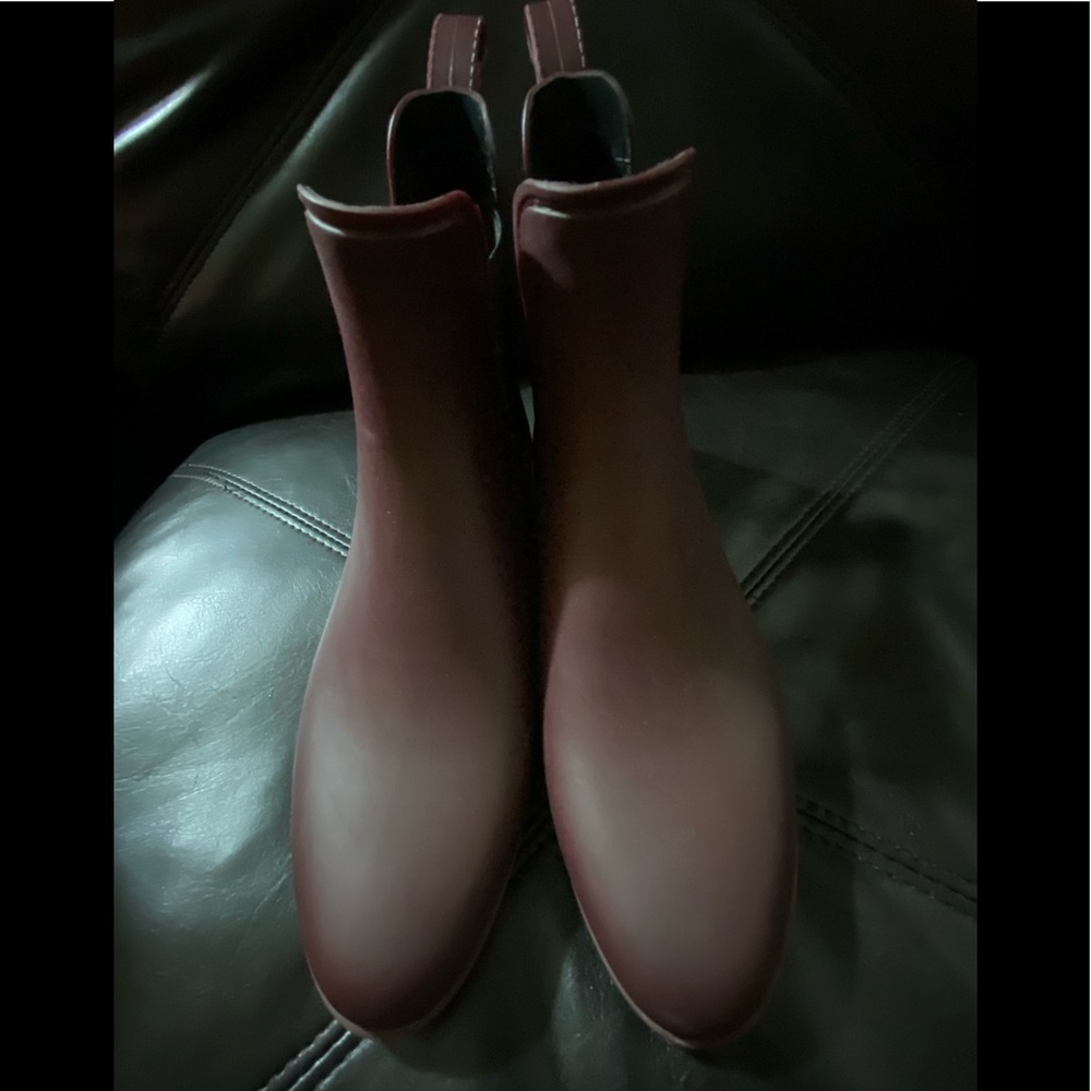 Merona Rubber booties